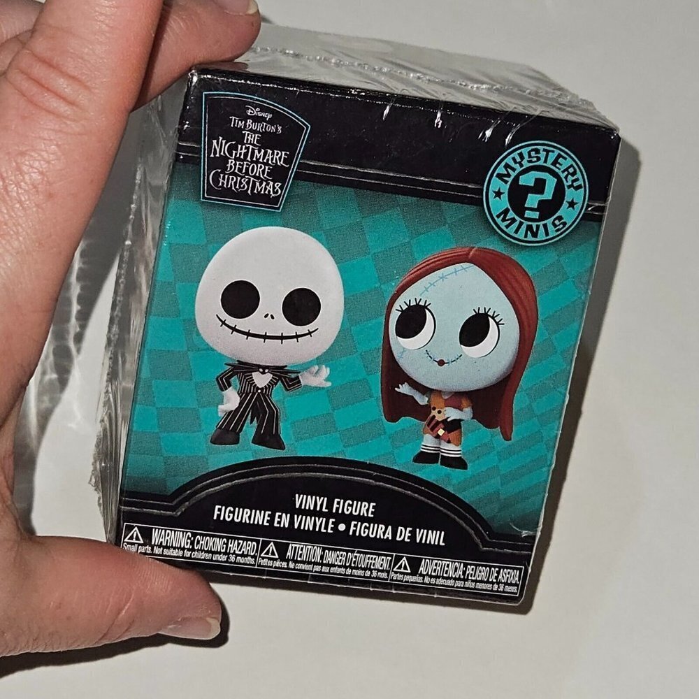 NEW Disney Nightmare Before Christmas BLIND BOX Mystery Mini Vinyl Figurine